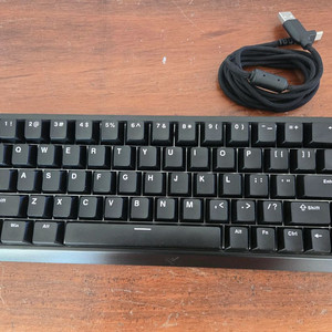 MCHOSE ACE68 레피드트리거 키보드 팝니다.