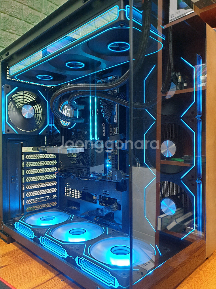 미사용 ) 9800X3D & RTX5070TI 컴퓨터--3