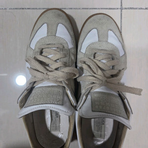 메종 마르지엘라 41,5 사이즈 팝니다