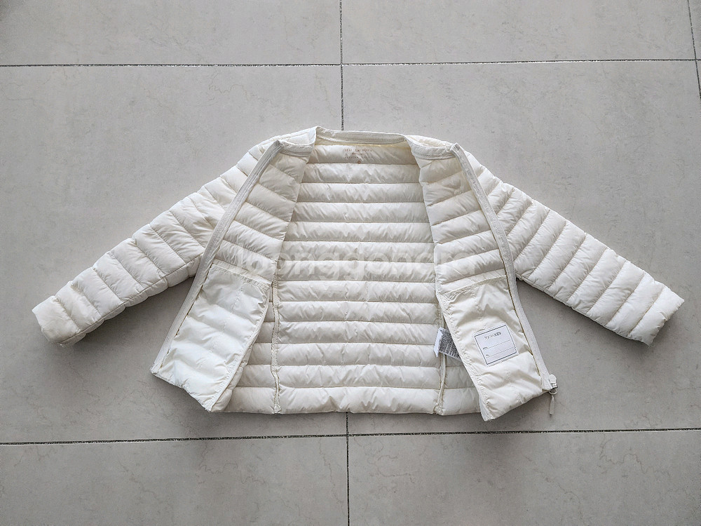 탑텐키즈 여아 오리털 경량 패딩 130사이즈 팔아요--3