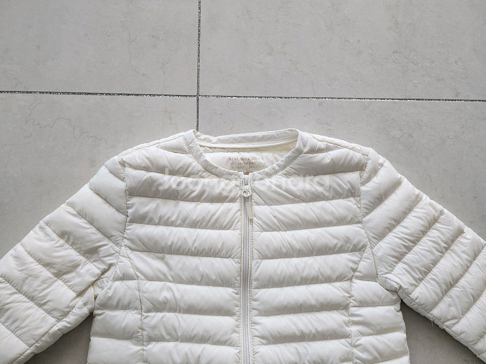 탑텐키즈 여아 오리털 경량 패딩 130사이즈 팔아요--1