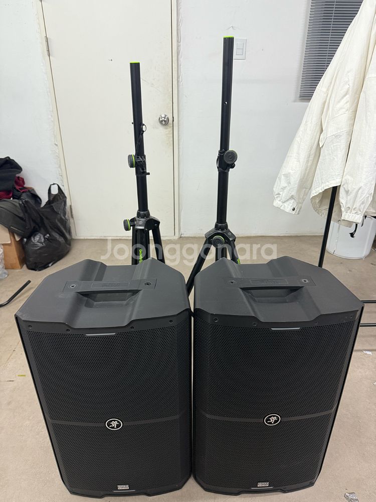 매키 srm215 v class 15인치 스피커 팝니다--0