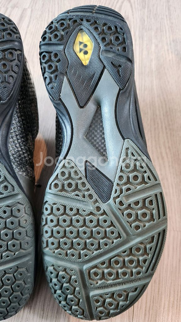 255mm 요넥스 배드민턴화 에어러스--4