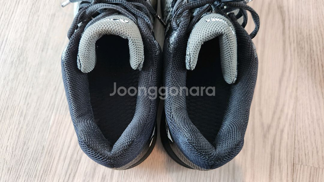 255mm 요넥스 배드민턴화 에어러스--3