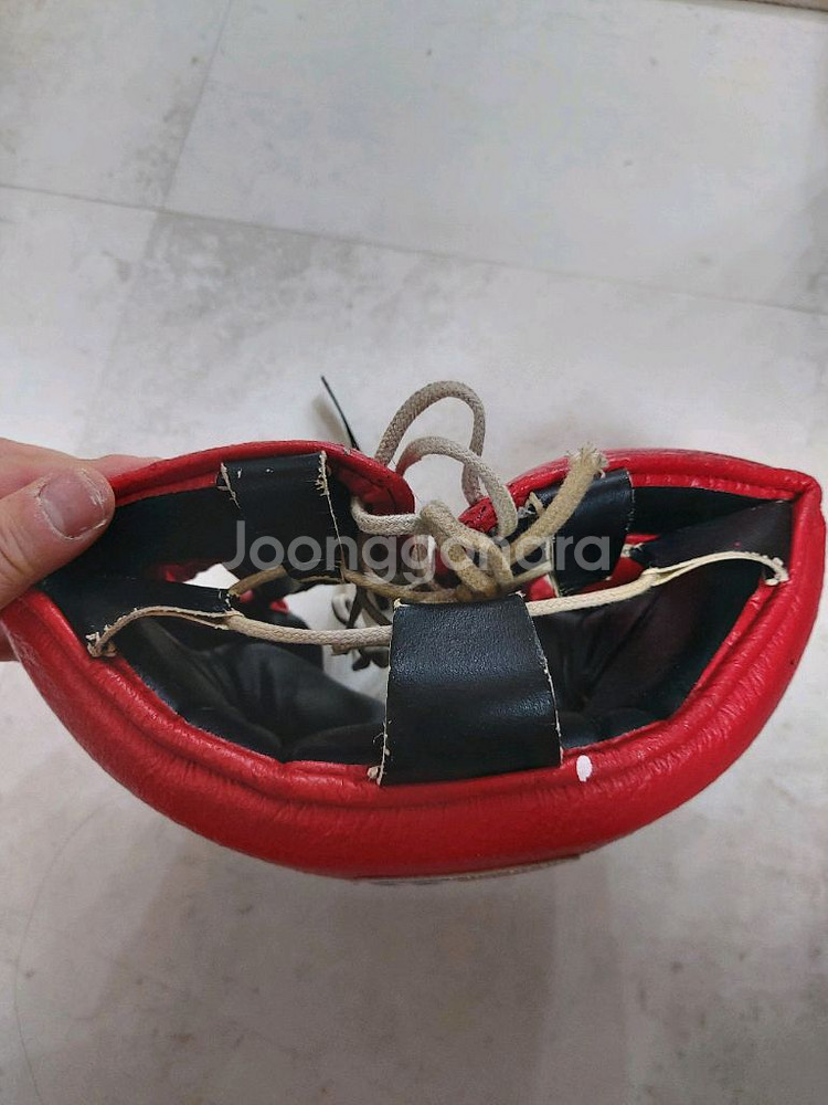 위닝 헤드기어 레드 m사이즈 팝니다.--1