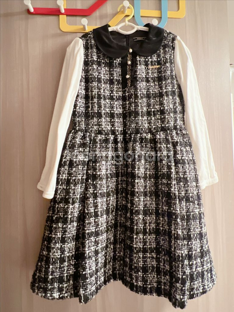 헤지스키즈 홀리데이 트위드원피스 팝니다--0
