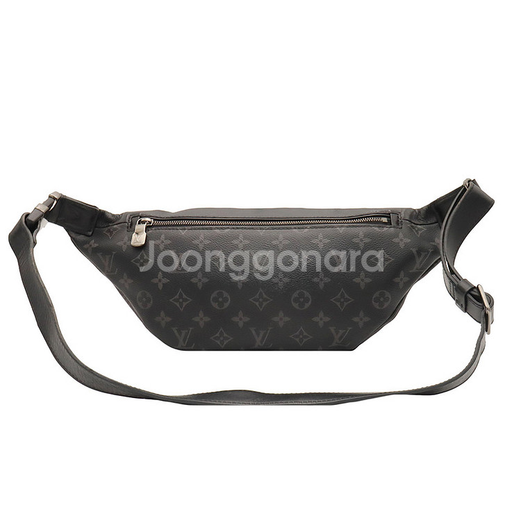 루이비통 모노그램 이클립스 캔버스 디스커버리 힙색--1