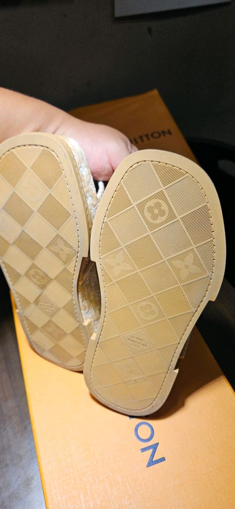 루이비통 마야 플렛폼 샌들 이미지