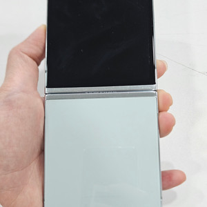 갤럭시Z플립5 (F731) 블랙 256GB 가성비폰