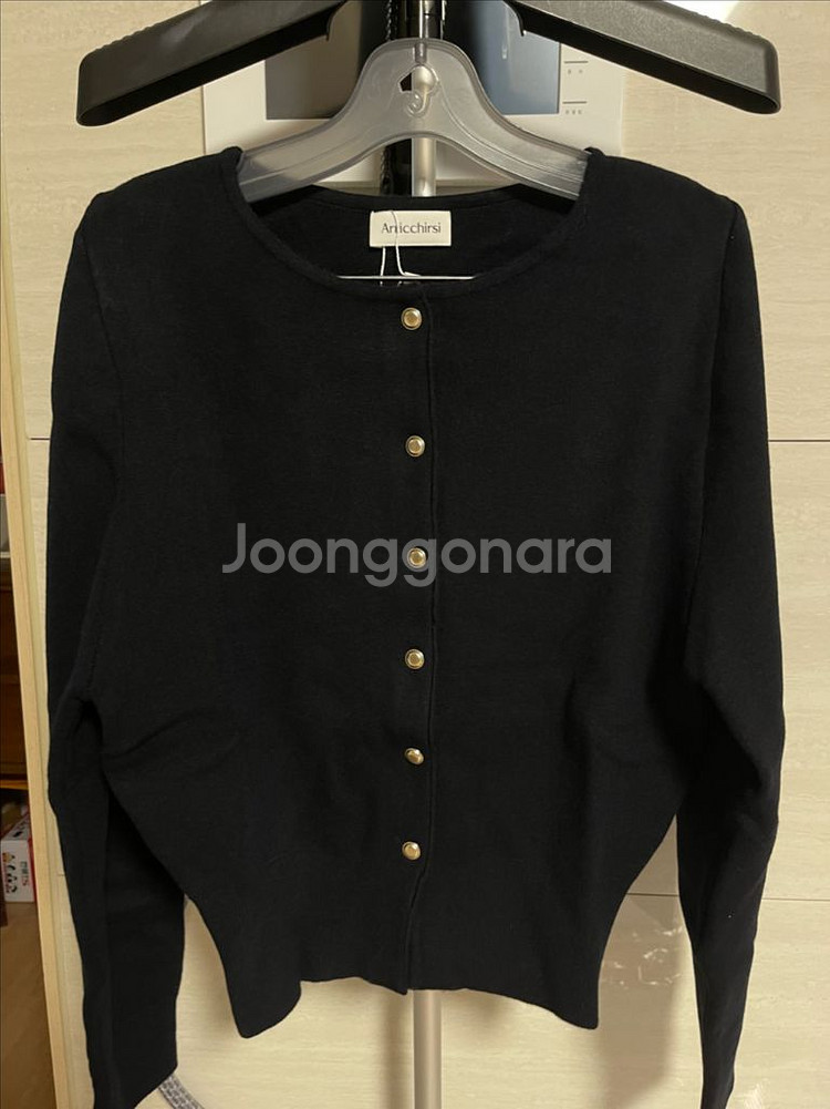 [새상품]골드버튼 벌룬 가디건--4