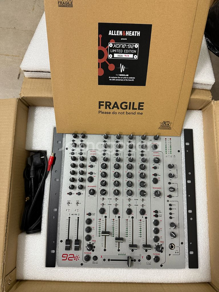 xone92 존92 믹서 팝니다.--0