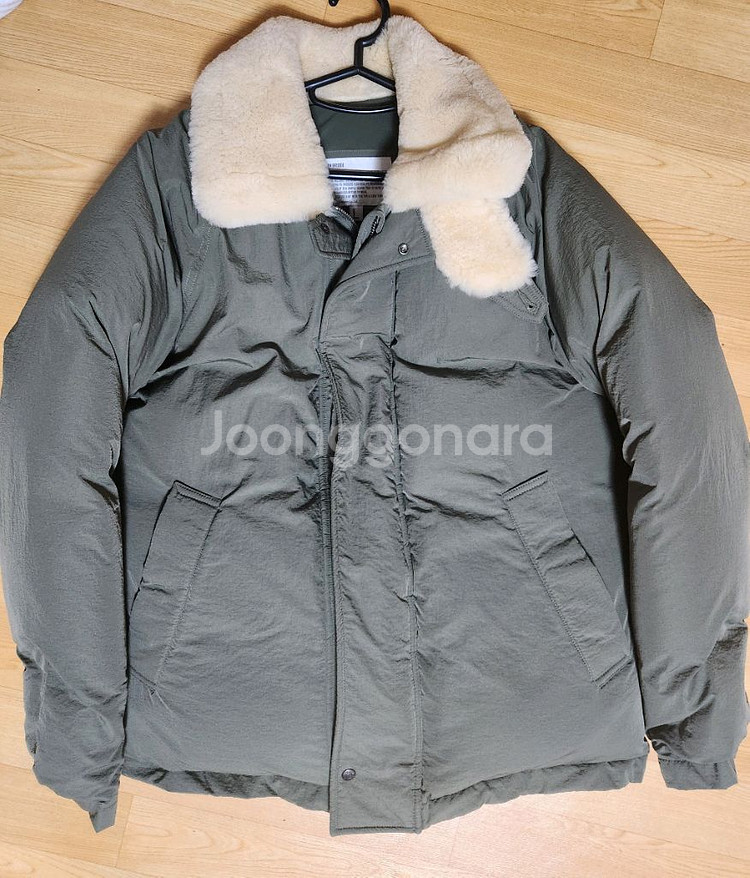 [L]유니폼 브릿지 레인저 다운 파카 카키 중고--0