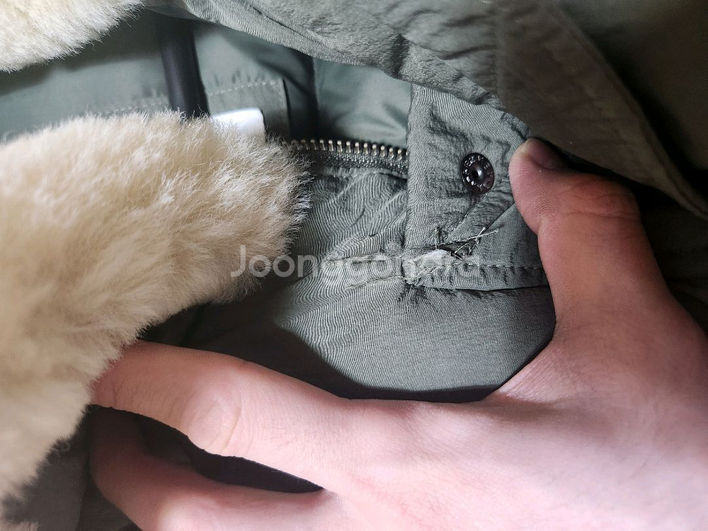 [L]유니폼 브릿지 레인저 다운 파카 카키 중고--5