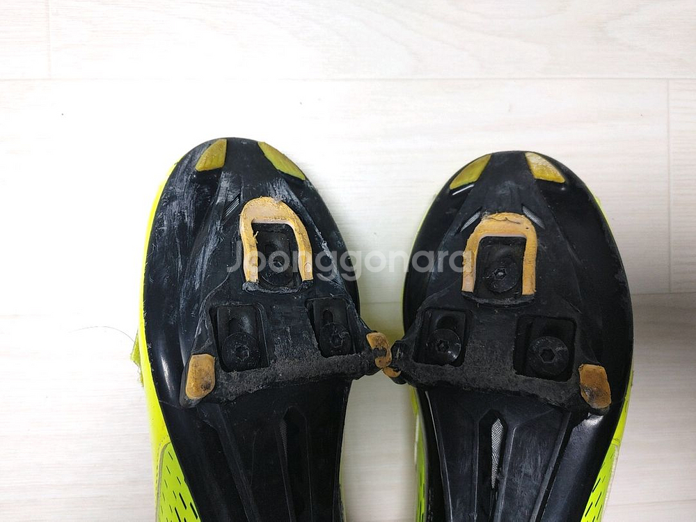 클릿슈즈) 본트레거 스펙터 보아 클릿슈즈 + 시마노 클릿 41(260내외) 사이즈 팝니다. (택포4.7만)--9