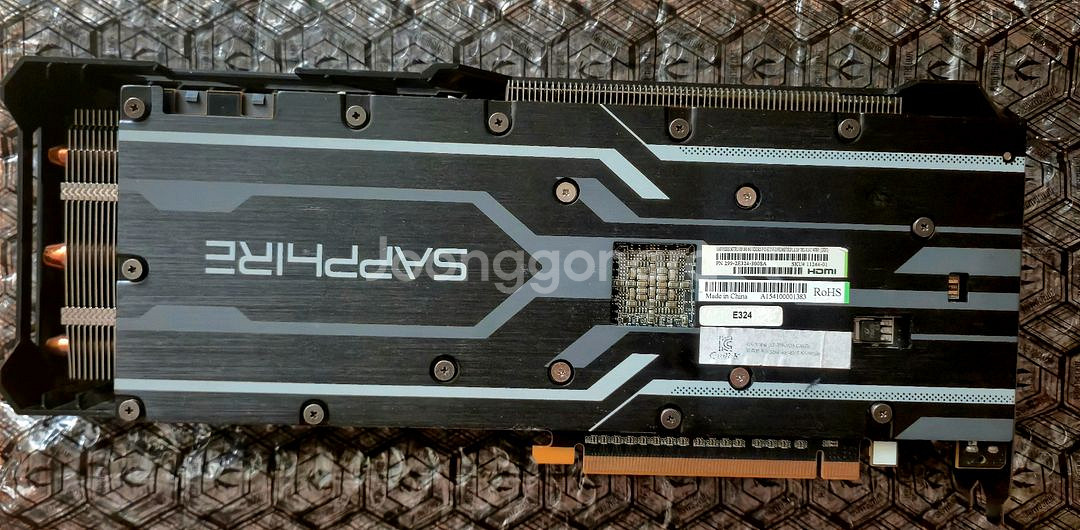 사파이어 R9 390 8GB 부품용--1