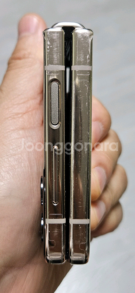 갤럭시 Z플립4 핑크골드 256GB A급 싸게 팝니다.--5