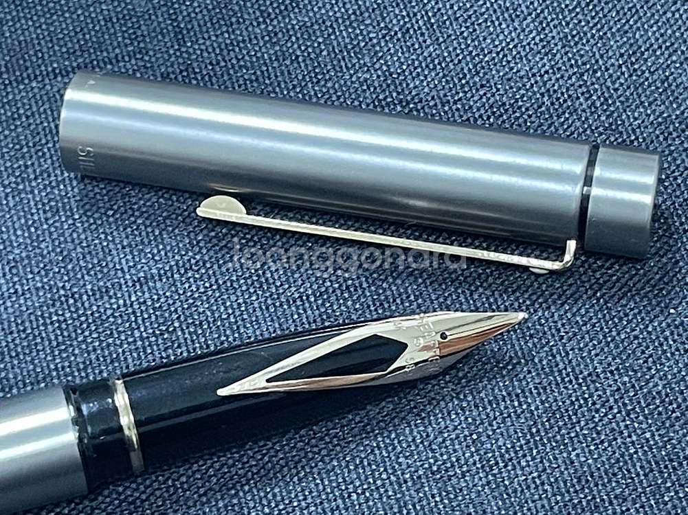 쉐퍼 만년필 타가 1001 14K M닙--4