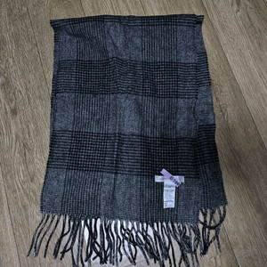 코모도스퀘어 울 머플러 체크 블랙 새제품 팝니다