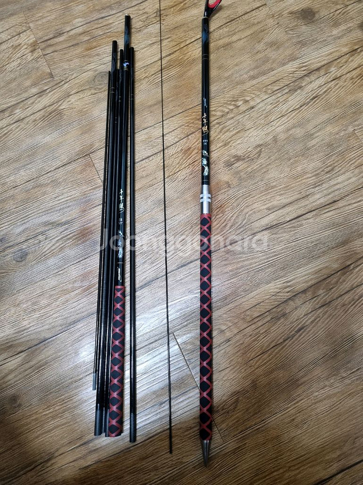 센스앤텍 천년학 28칸 동받침대 3절 팝니다.--2