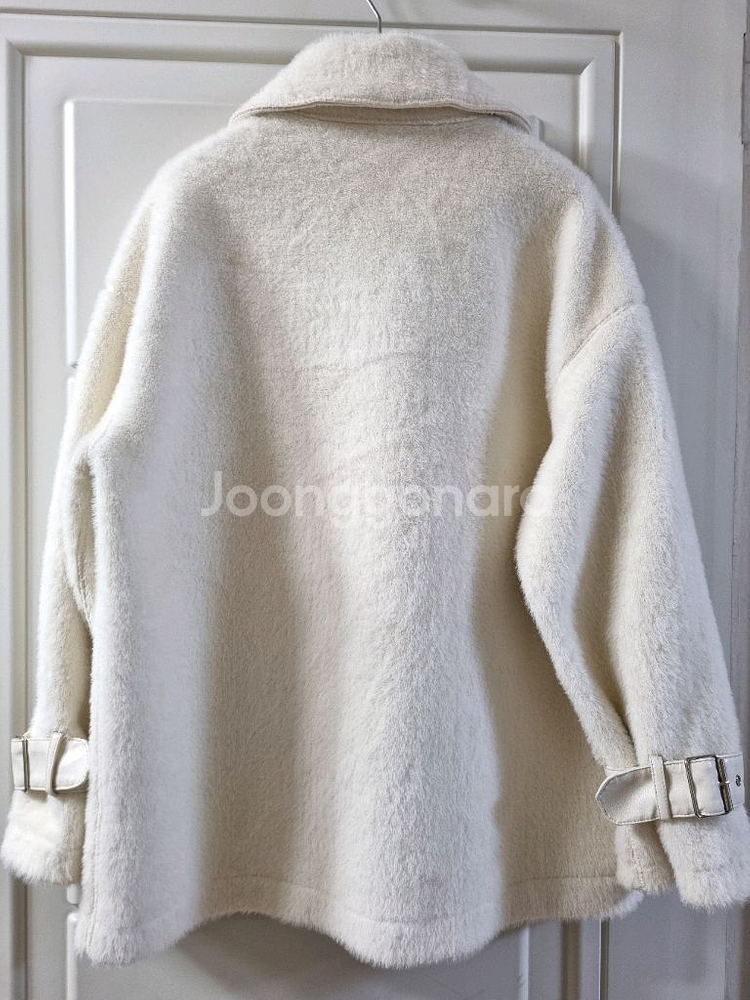 에코퍼 무스탕 하프 코트--4