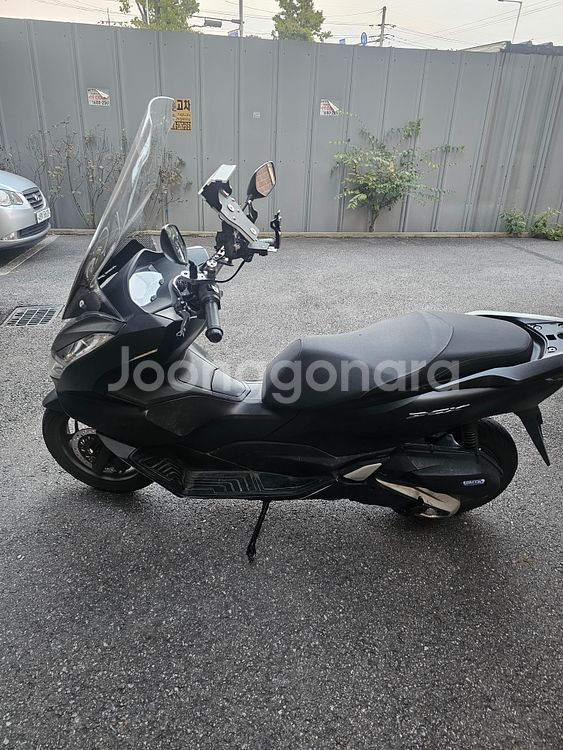 23년식 Pcx 125 abs 모델 판매합니다--1