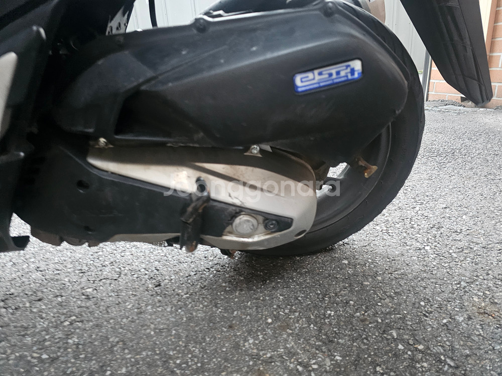 23년식 Pcx 125 abs 모델 판매합니다--7