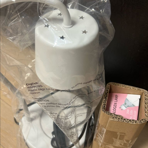 캔들 워머(할로겐 전구 2개 포함) 판매합니다.