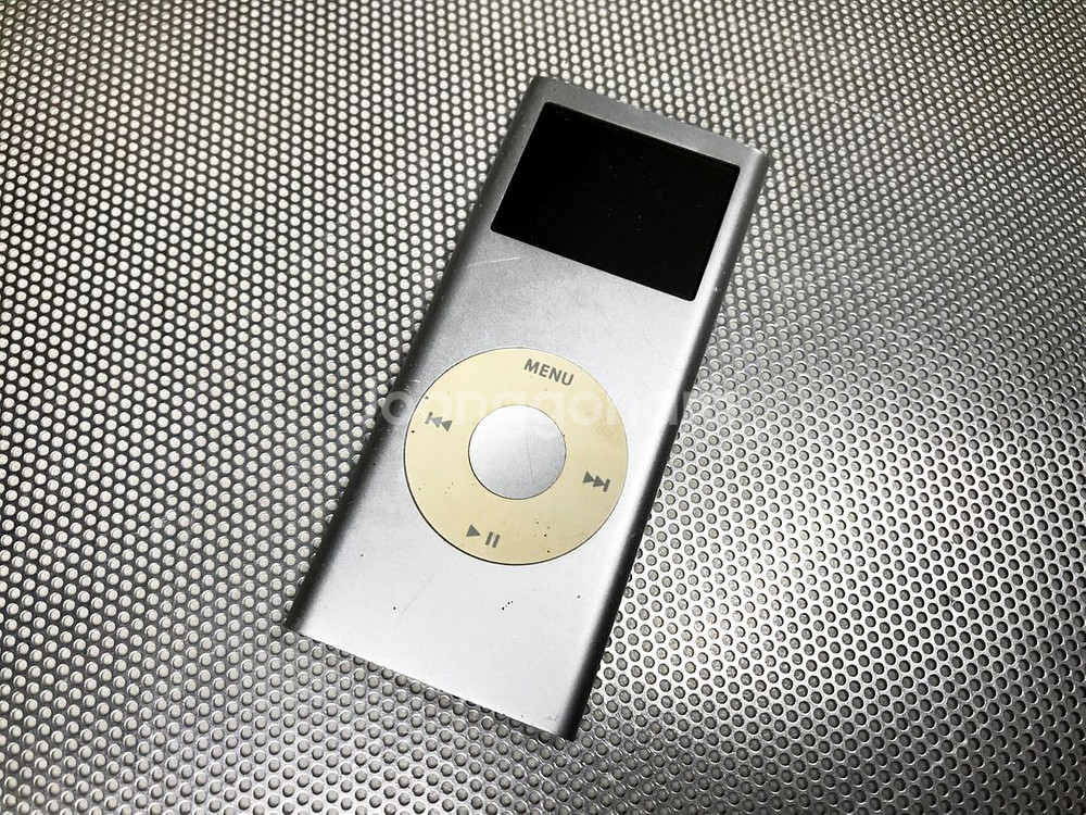 아이팟 나노2세대 / 4GB / 실버 (배터리 방전)--0