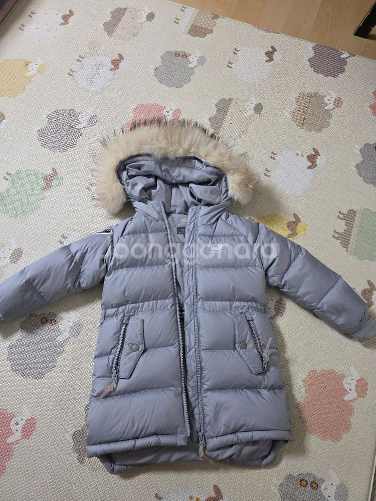 뉴발란스 패딩 잠바--0