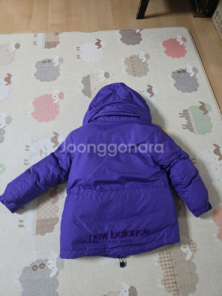 뉴발란스 패딩 잠바--4