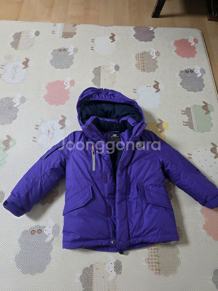 뉴발란스 패딩 잠바--3