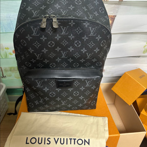 루이비통 모노그램 이클립스 백팩 PM