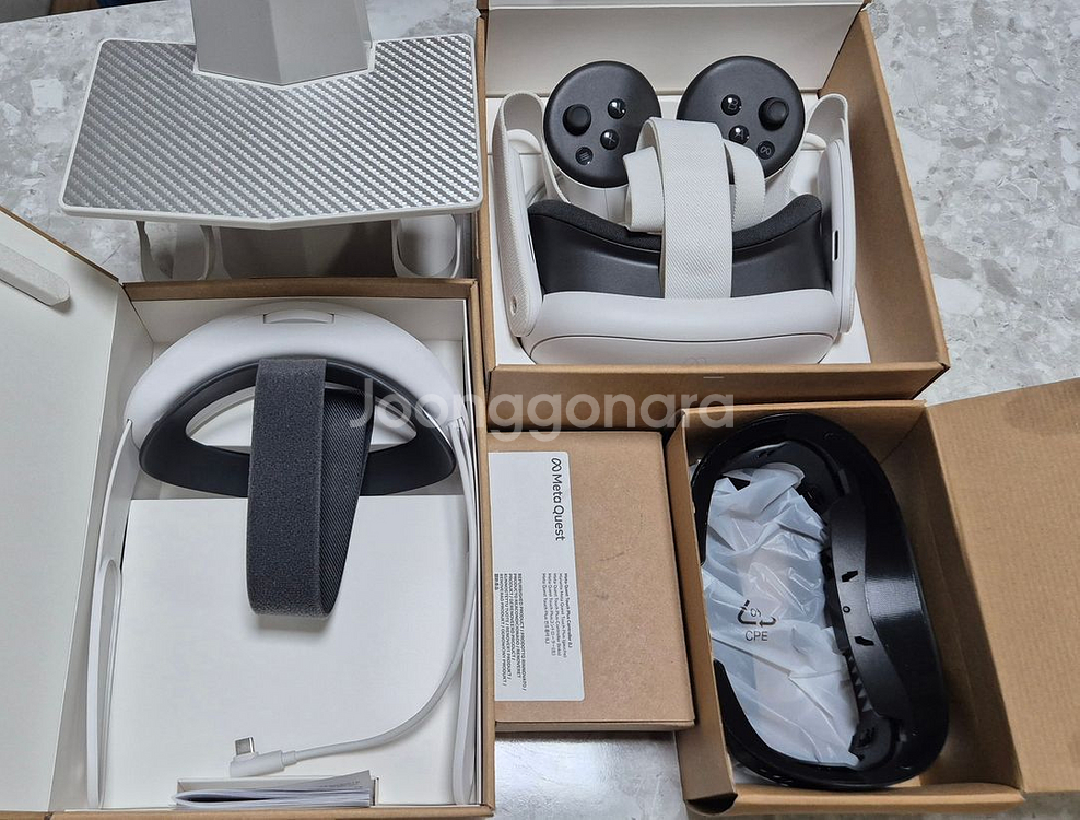 메타 퀘스트3 128GB + 정품 배터리 헤드스트랩--0