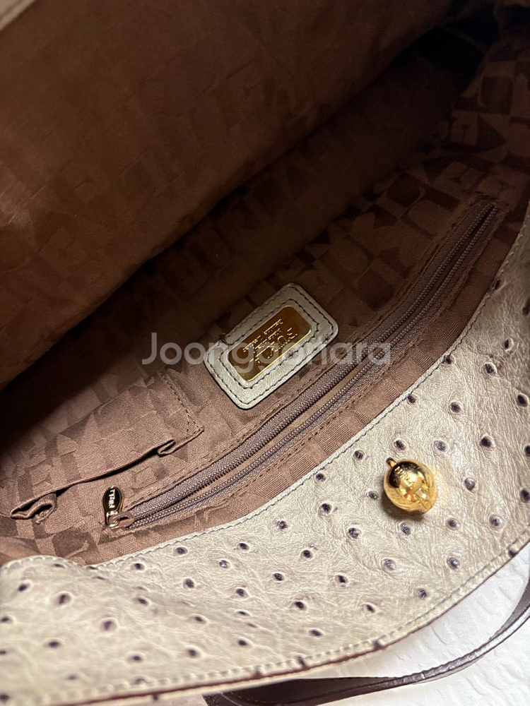 FURLA 훌라 토트백 타조가죽--3