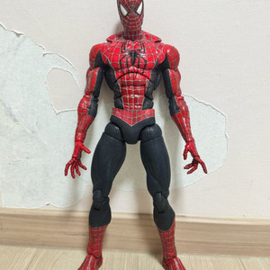 토이비즈 18인치 스파이더맨 피규어