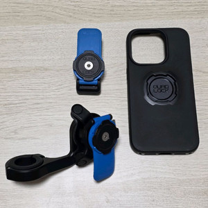 쿼드락 거치대 +아이폰15 프로 케이스 일괄 판매