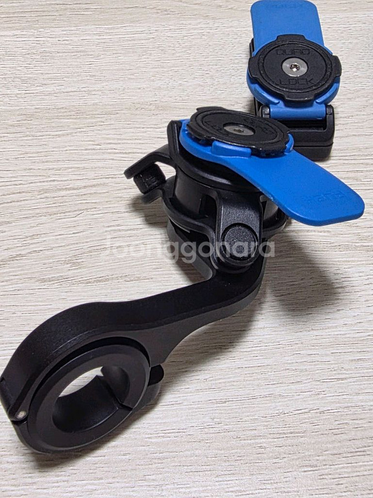 쿼드락 거치대 +아이폰15 프로 케이스 일괄 판매--1