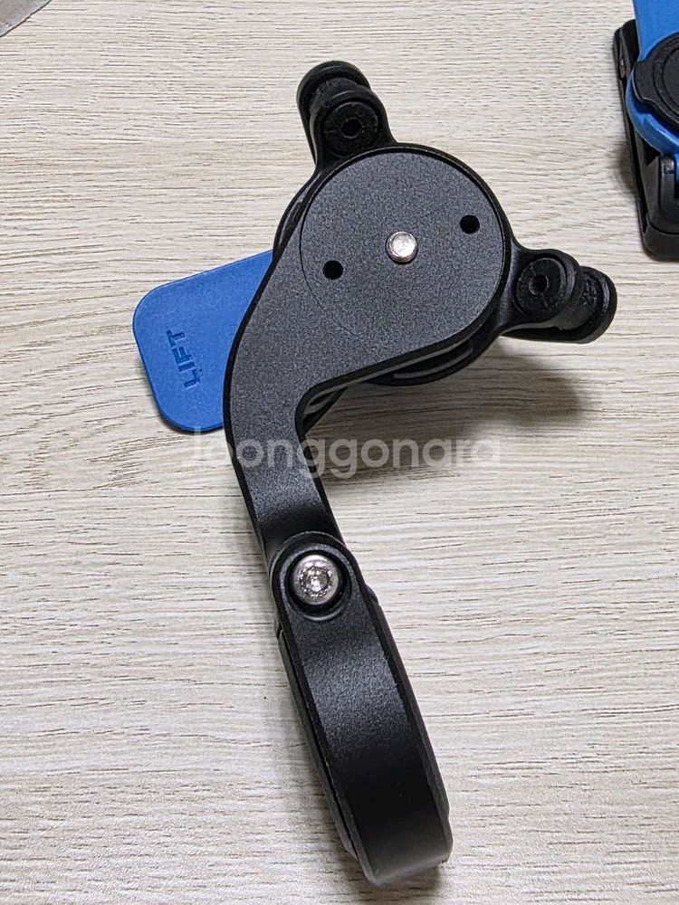 쿼드락 거치대 +아이폰15 프로 케이스 일괄 판매--2