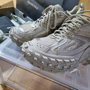 발렌시아가 트레이너 스니커즈