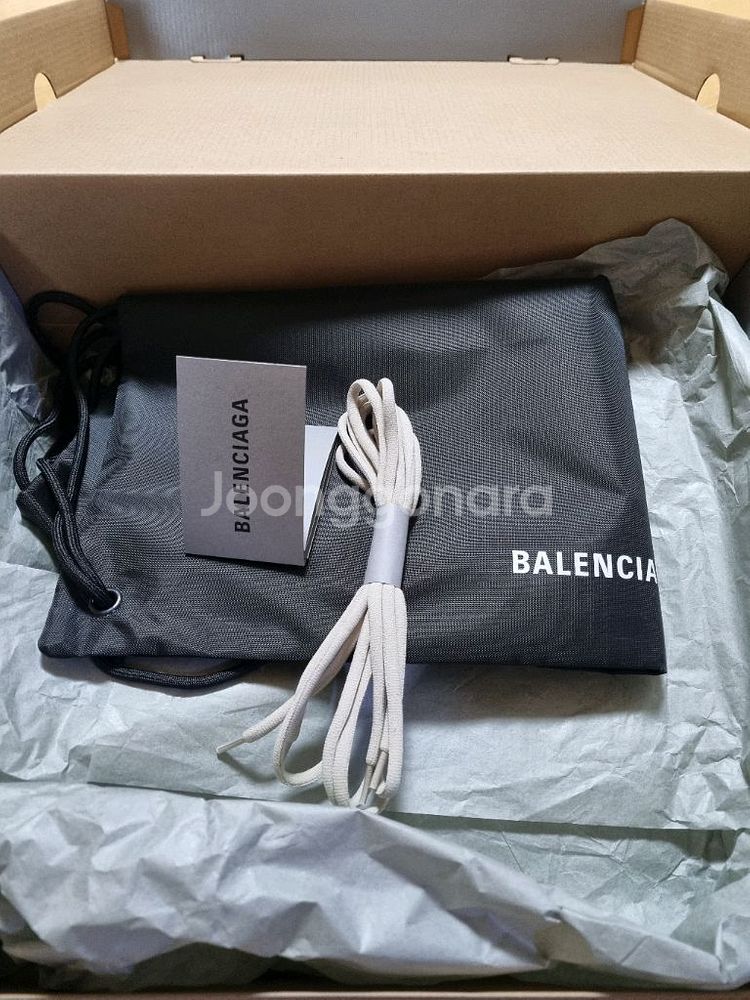 발렌시아가 트레이너 스니커즈--4