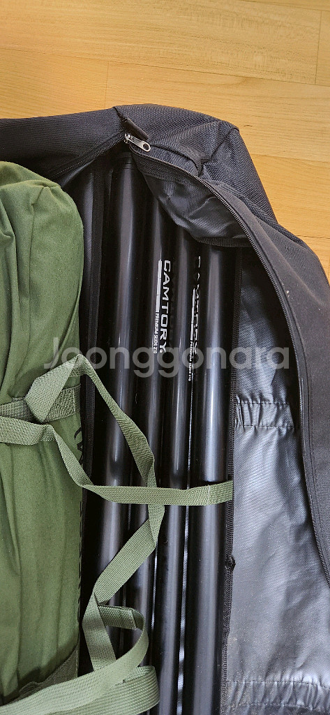 DOD 타프 + 폴대, 팩 등 일체--3