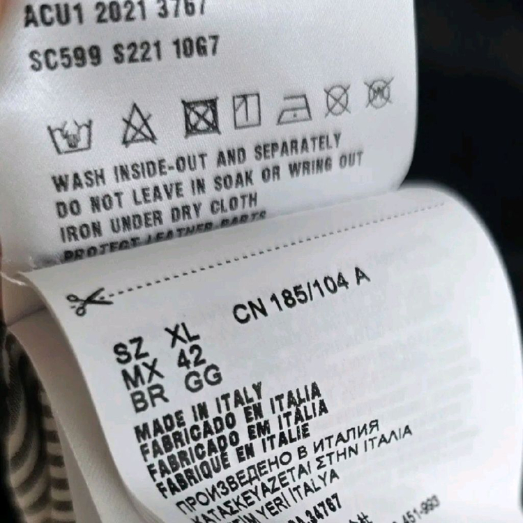 프라다 리나일론 반팔 셔츠 xl사이즈 105--2