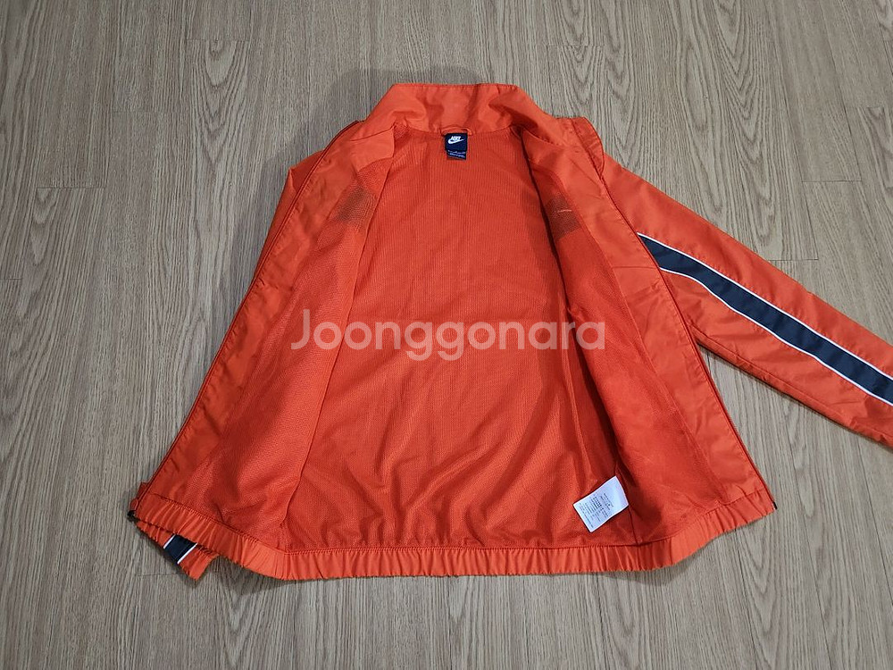 나이키레트로바람막이--2