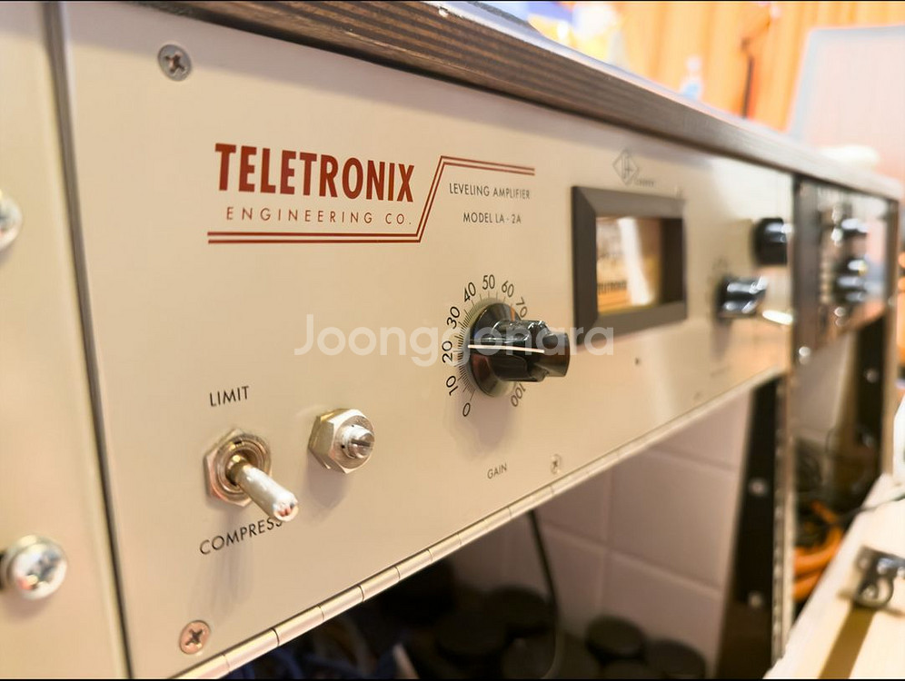 Teletronix LA-2A 팝니다. 신품급 컨디션--1