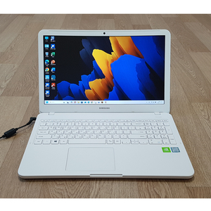 삼성 노트북 NT550EBE 판매합니다