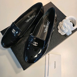 샤넬 진주 로퍼 36반