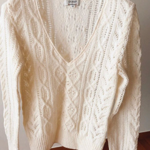 Guess 게스 브이넥 아이보리 스웨터 90