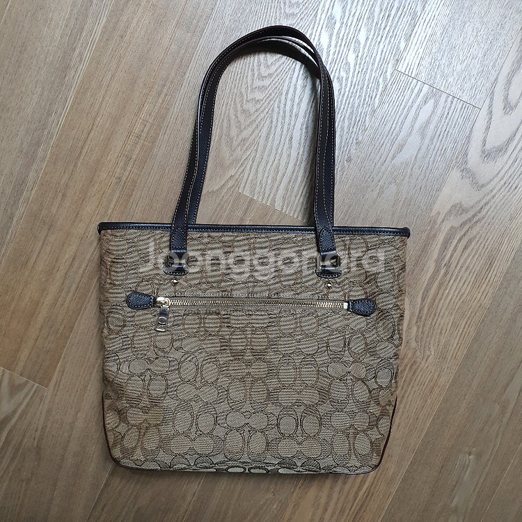 [미사용] 코치 가방 COACH 시그니처 지퍼탑 토트백--5