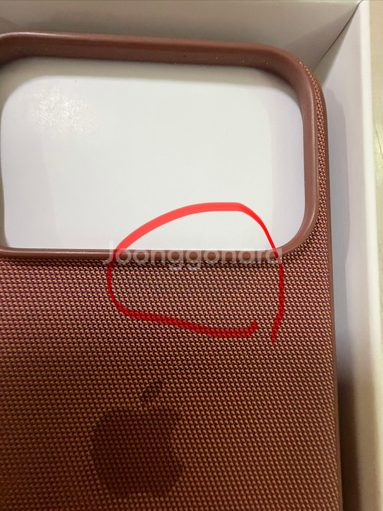 아이폰 17프로 테크우븐 케이스 판매합니다.--3