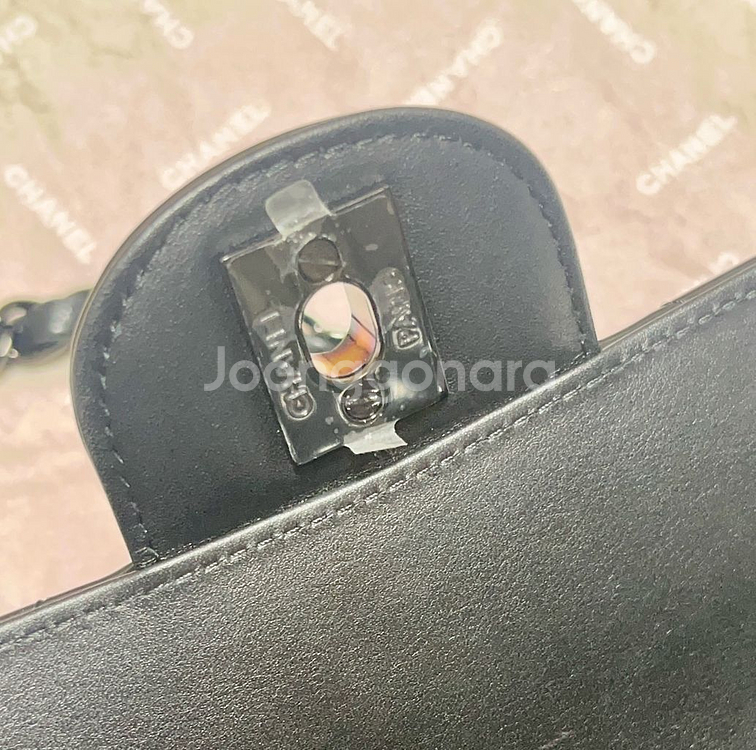 샤넬 뉴미니 페이던트 쏘블랙 새상품--5